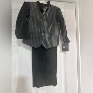 TFW Kids 4t Black and Gray Formal Matching suit Set